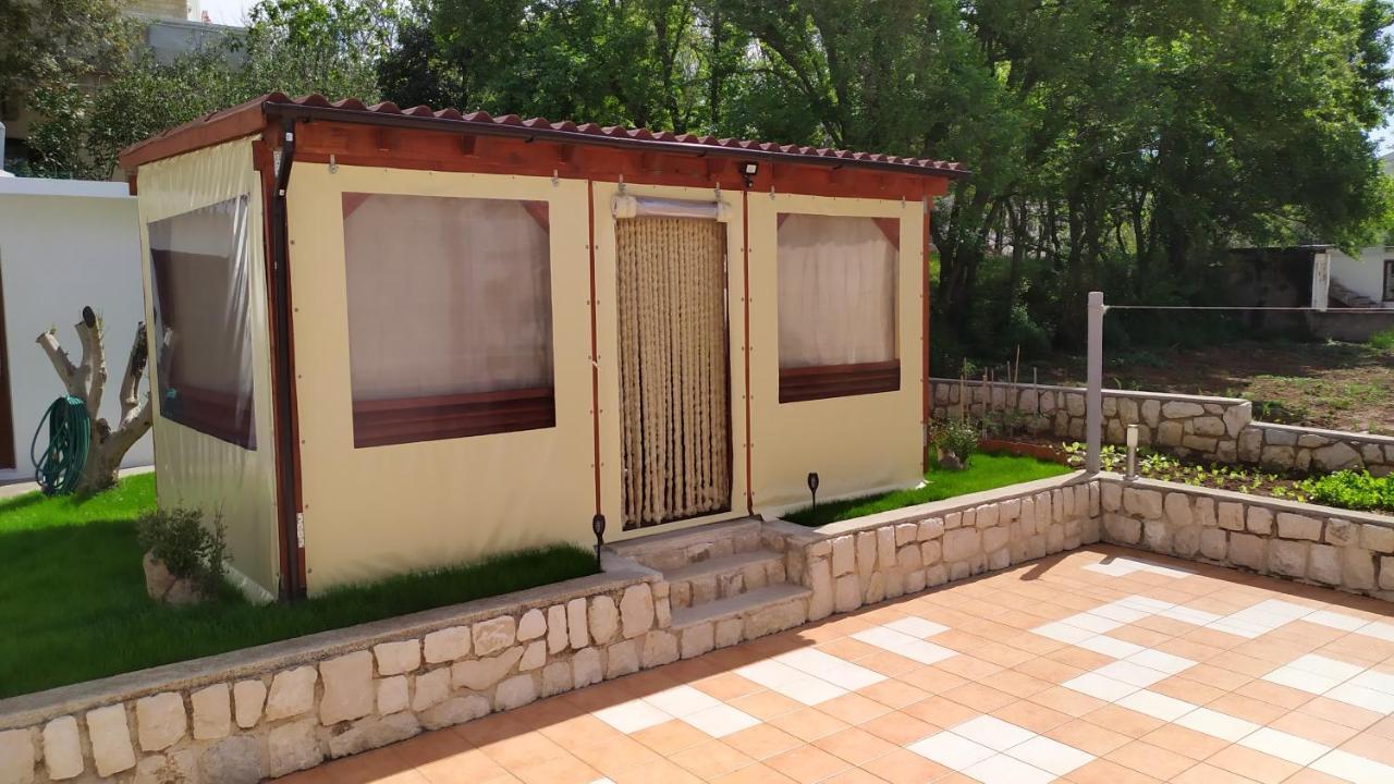 Apartmani Andreja Pag Town Bagian luar foto