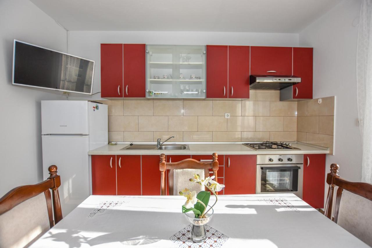 Apartmani Andreja Pag Town Bagian luar foto